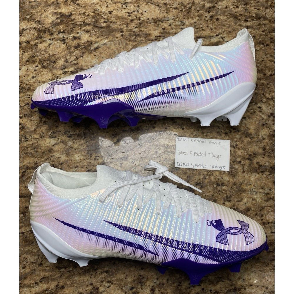 Men Size 13.5 Under Armour UA Blur Pro White Purple Football Cleats 3028220-104